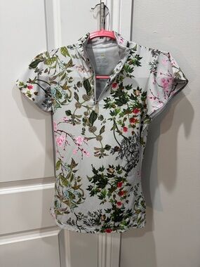 Floral Zip-Front Short Sleeve Sun Shirt- Light Gray with Pink & Green